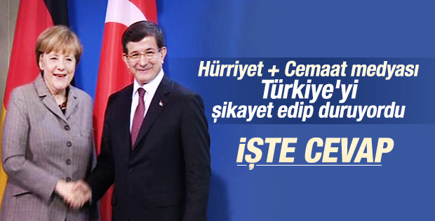 Davutoğlu ile Merkel'in ortak basın toplantısı