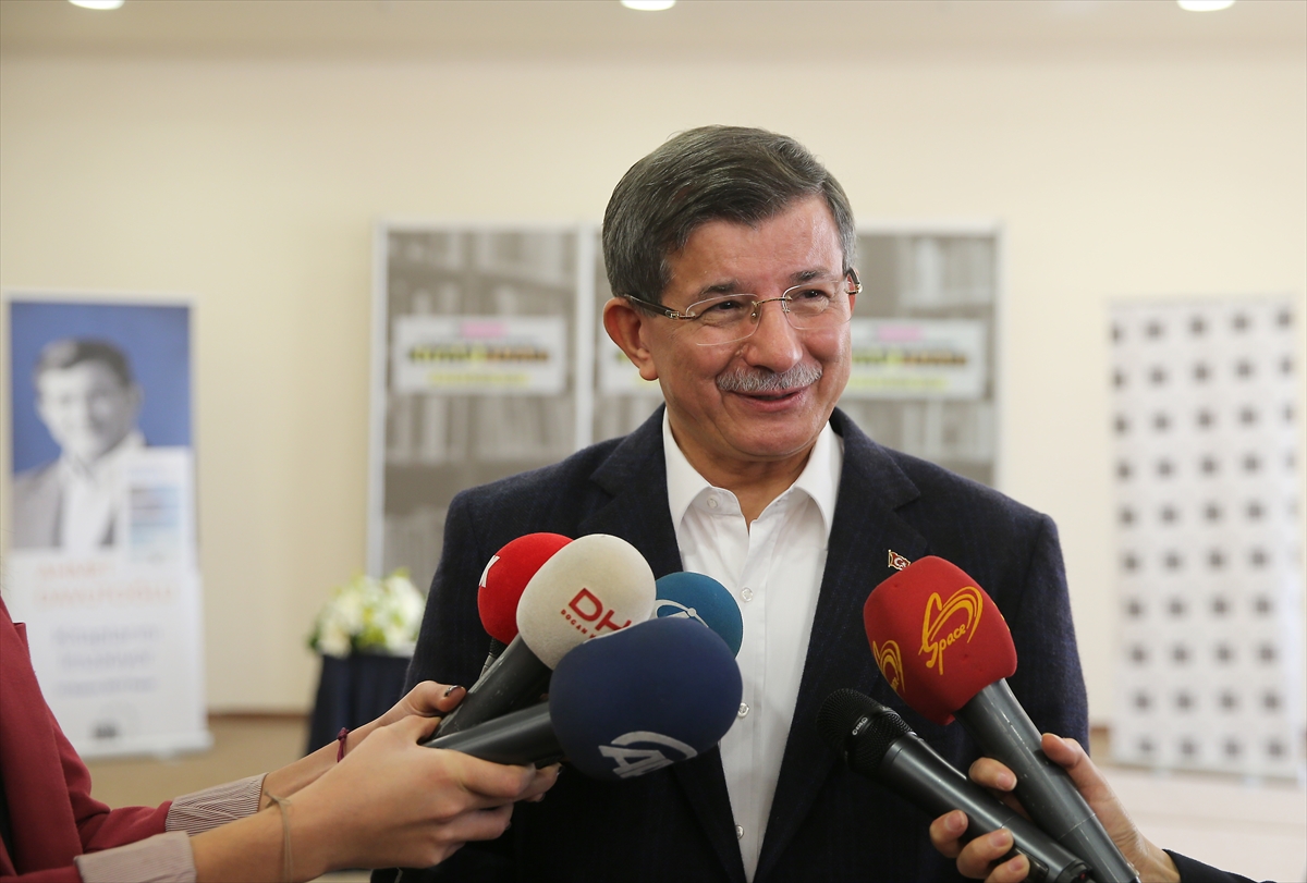Ahmet Davutoğlu'ndan dış politika yorumu