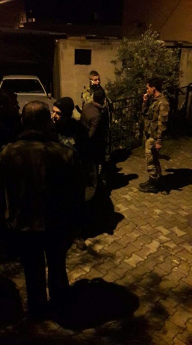 İskenderun polisi silahlı grup peşinde