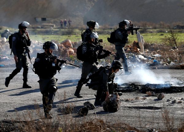 İsrail ordusu Gazze'deki gösterilere saldırdı