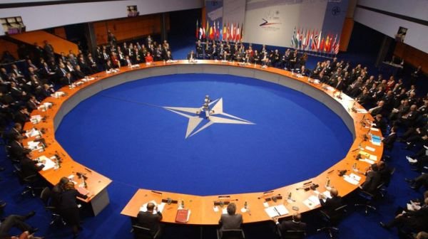 NATO Rusya'ya saldırırsa nükleer savaş kapıda