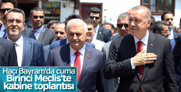 Başkanlık Kabinesi Hacı Bayram Camii'nde