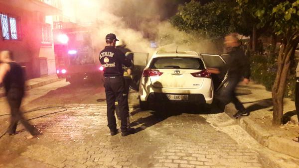Aydın'da polis aracı kundaklandı