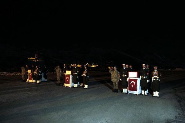 PKK saldırısında şehit olan 3 asker için tören düzenlendi