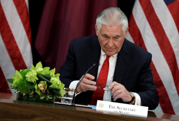 Tillerson operasyonun durdurulmasını isteyecek