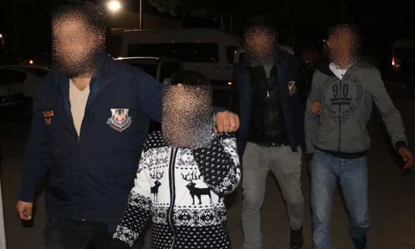 Adana'da karakolun arkasına patlayıcı atanlar yakalandı