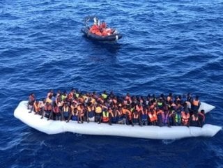 Libya'da 120 göçmen kurtarıldı