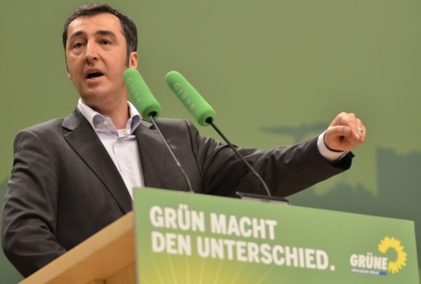 Cem Özdemir Almanya siyasetinden siliniyor
