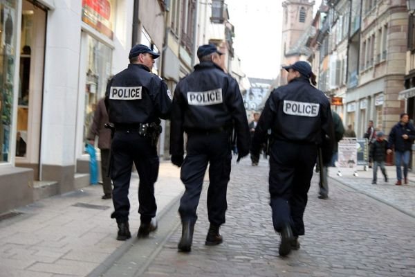 Fransız polisi PKK yandaşlarına gösteri izini vermedi