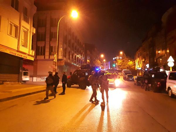 Esenyurt'ta polislere ateş açıldı
