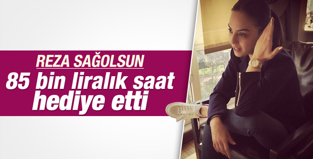 Ebru Gündeş'ten 85 bin liralık saatli fotoğraf