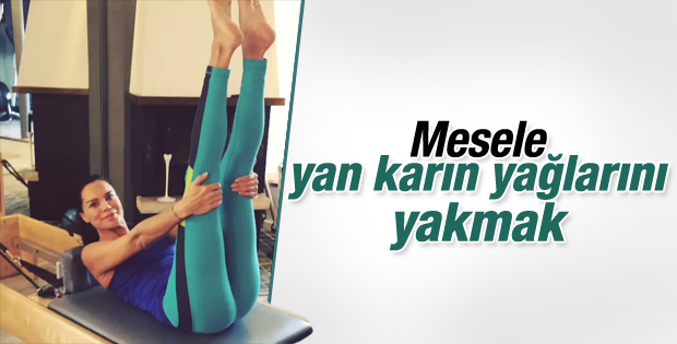 Ebru Şallı Instagram hesabından fitness videosu paylaştı