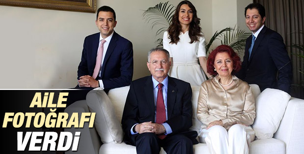 Çatı aday İhsanoğlu'ndan aile fotoğrafı İZLE
