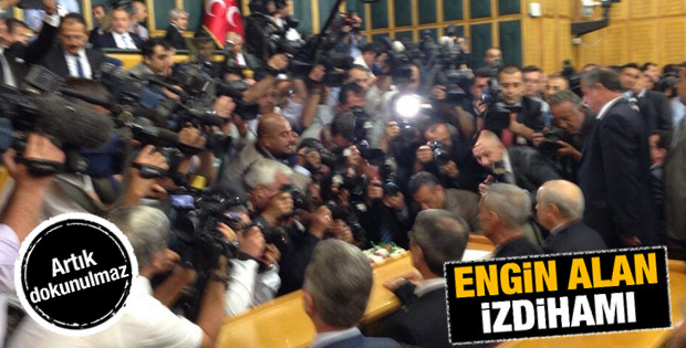 Engin Alan'a Meclis'te yoğun ilgi İZLE