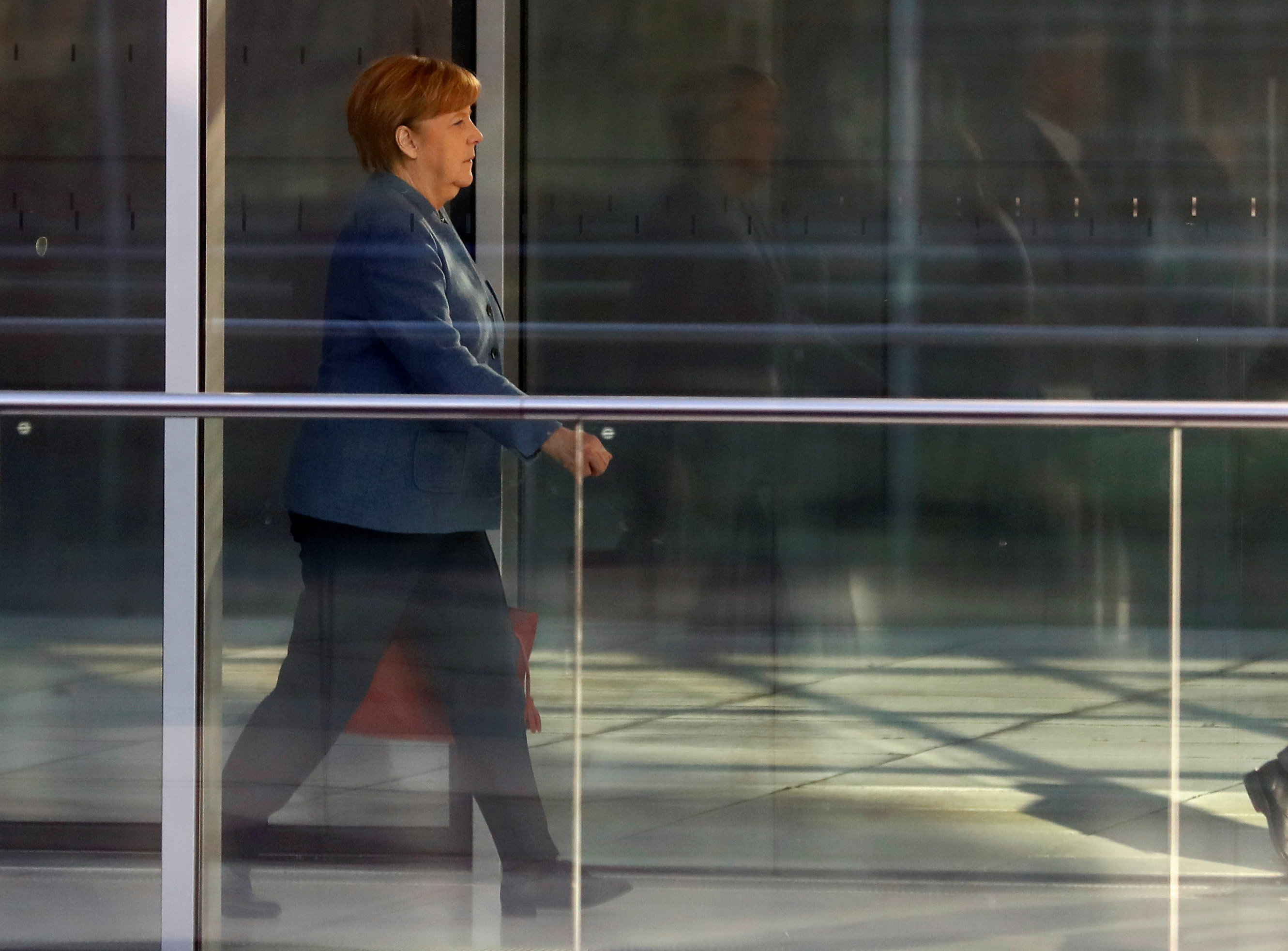 Alman hükümeti koalisyon için kararını perşembe verecek