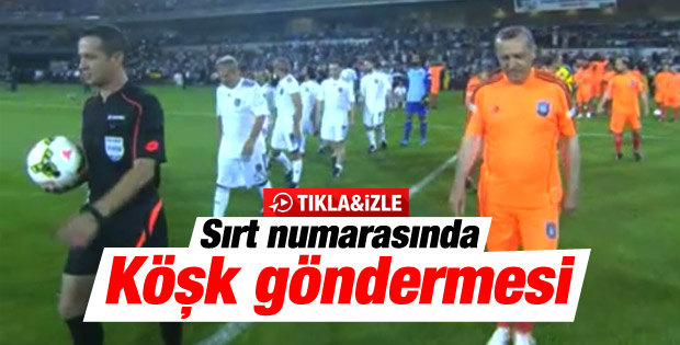 Başbakan Erdoğan'dan sırt numarasıyla Köşk göndermesi