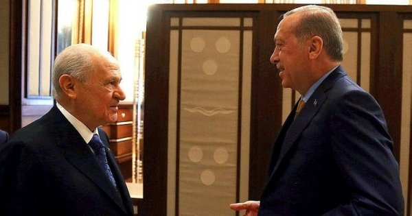 Erdoğan ve Bahçeli'nin çay sohbeti