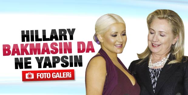 Clinton gözlerini Aguilera'nın göğüslerinden alamadı