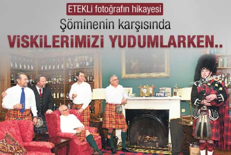 Viskilerimizi yudumlayıp bu pozu verdik