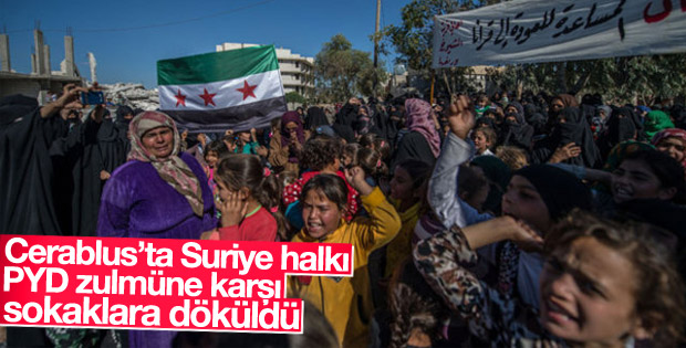Suriyeliler PYD'yi protesto etti