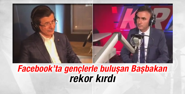 Başbakan Davutoğlu Fecebook'ta vatandaşlarla buluştu