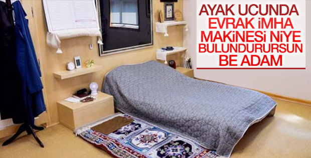Gülen'in odasındaki kağıt imha makinesi