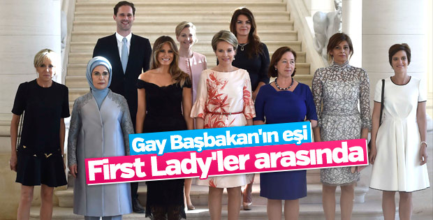 First Lady'lerin aile fotoğrafındaki tek erkek