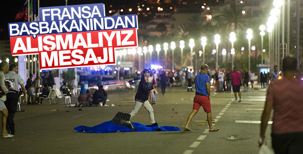 Fransa Başbakanı: Terörle yaşayacağız