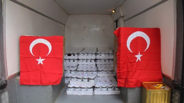 Kocaeli’de bal üreticileri Türk askerine bal gönderdi