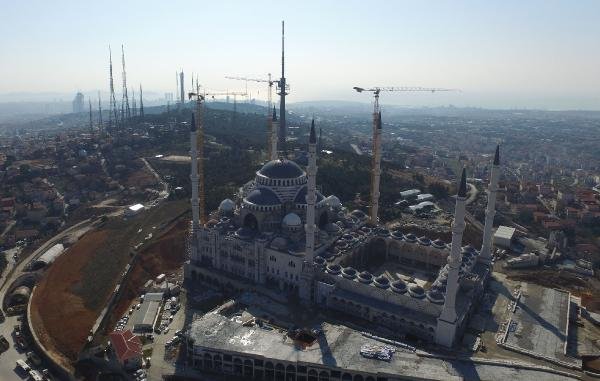 Çamlıca Camii'nde çalışmalar sürüyor