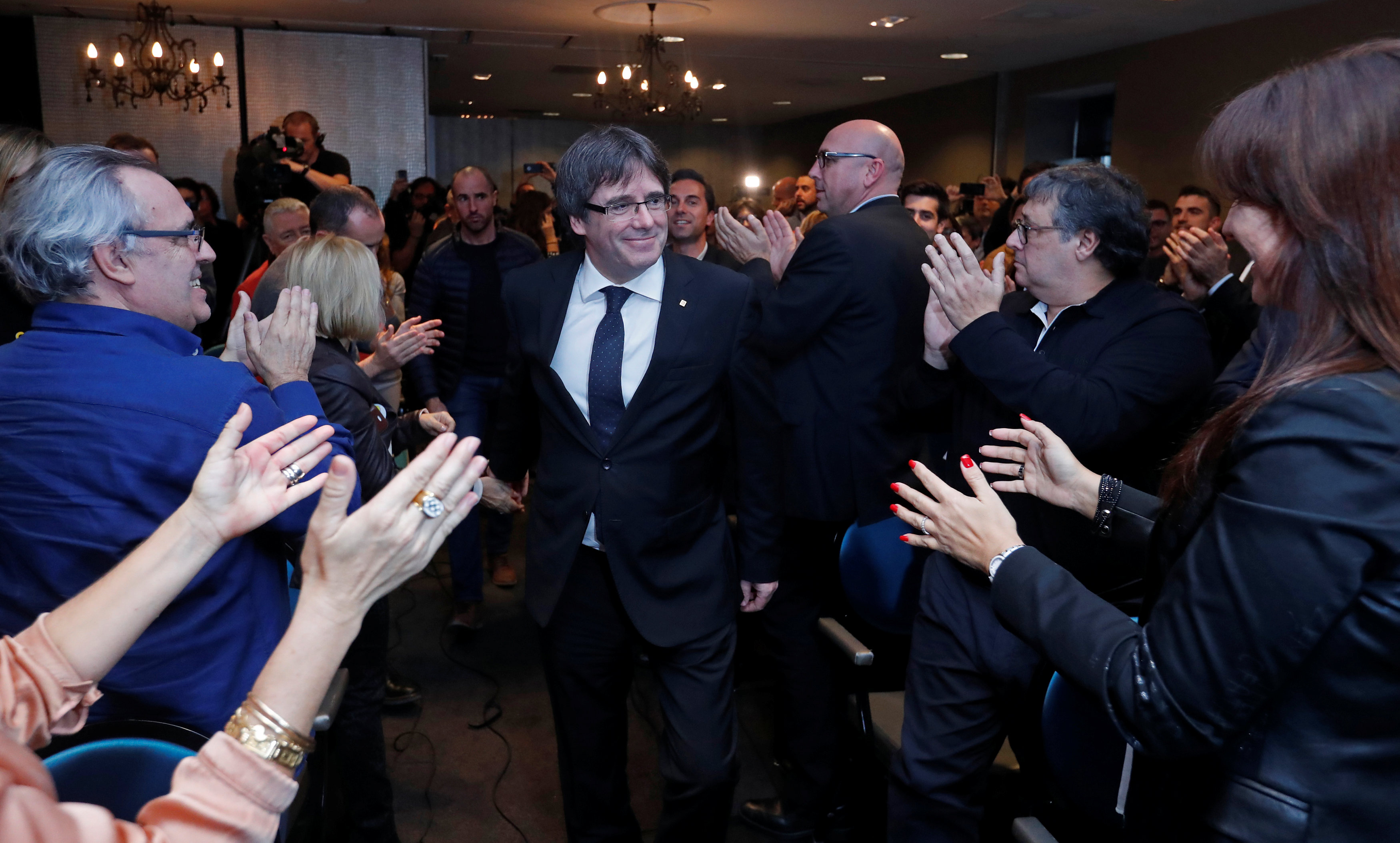 Eski Katalan lider Puigdemont aday listesini açıkladı