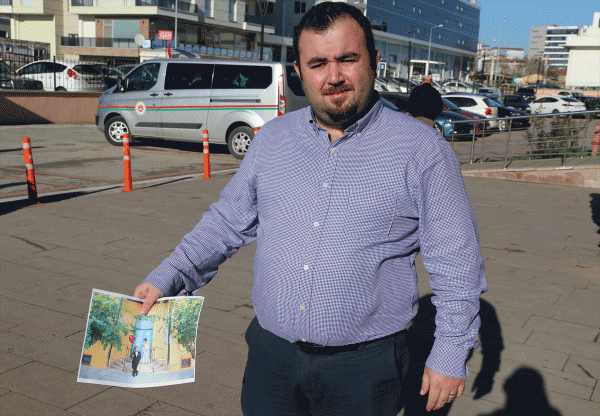 Fotoğrafları özensiz bulan çift tazminat davası açtı