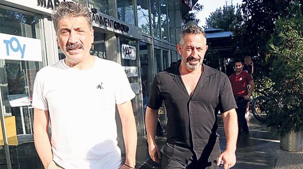 Cem Yılmaz: Ozan gitti Cem geldi