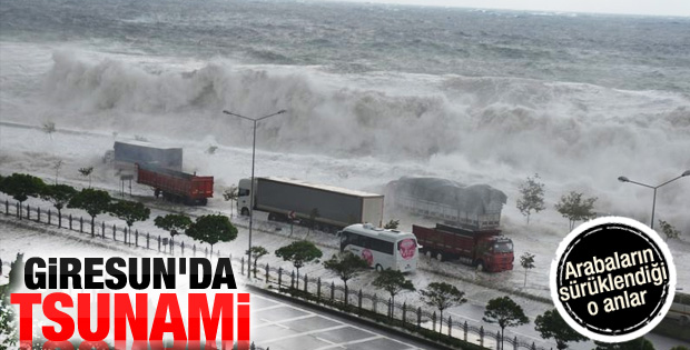Giresun'da dev dalgalar sahil yolunu sular altında bıraktı