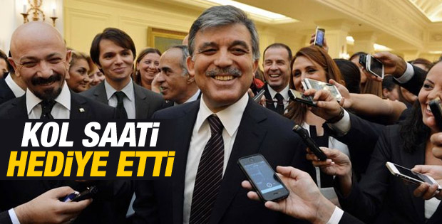 Gül Cumhurbaşkanlığı muhabirleriyle bir araya geldi