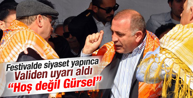 Gürsel Tekin valiye kızdı festivali terk etti