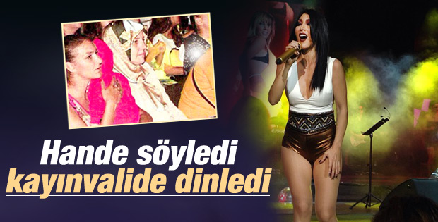 Kayınvalidesi Hande Yener'i izledi