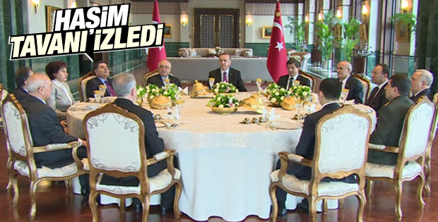Erdoğan Cumhurbaşkanlığı Sarayı’nda öğle yemeği verdi