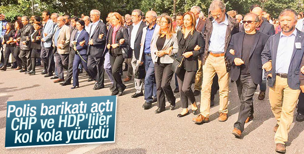 HDP ve CHP saldırıyı kınamak için Sıhhiye'de toplandı