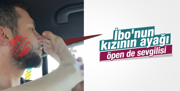Sevgilisi Dilan Çıtak'ı ayağından öptü