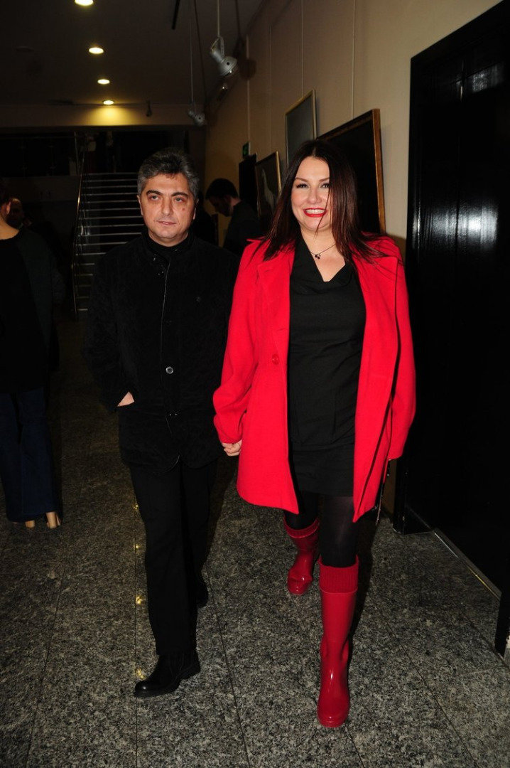 Deniz Seki Faruk Salman'ın kıyafetlerini attı