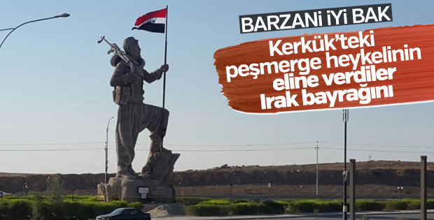 Kerkük'te peşmerge heykeli Irak bayrağı taşıyor