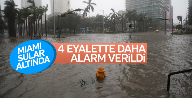 ABD'de Irma Kasırgası ilerliyor