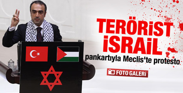 Genel Kurul kürsüsüne terörist İsrail afişi asıldı İZLE