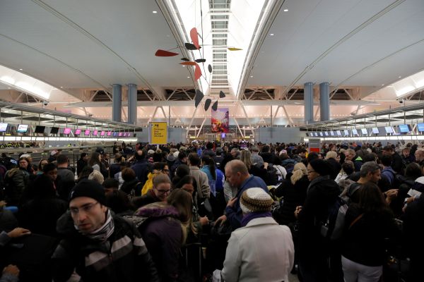 New York JFK Havalimanı'nı su bastı