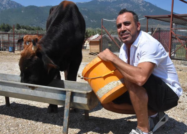 Haluk Levent, kurtardığı Ferdinand ile buluştu