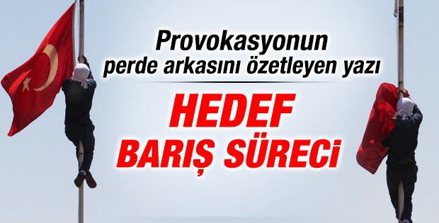 Karaca: Bayrak indirme eylemi ne anlama geliyor