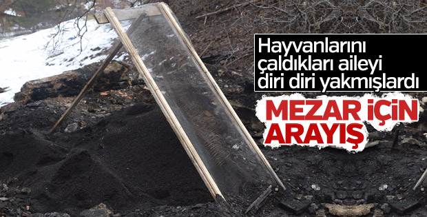 Kastamonu'da kayıp ailenin yanan evi arandı