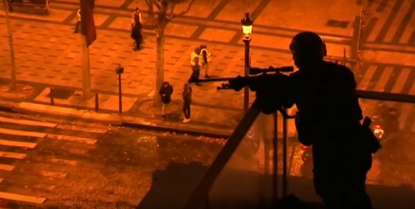Fransa'da şiddet olayları tavan yaptı