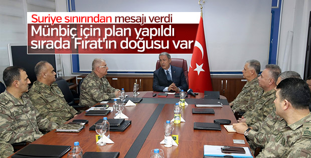 Milli Savunma Bakanı ve komutanlar Suriye sınırında